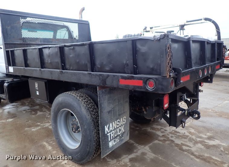 image for item DB7665 2000 GMC C8500 flatbed truck