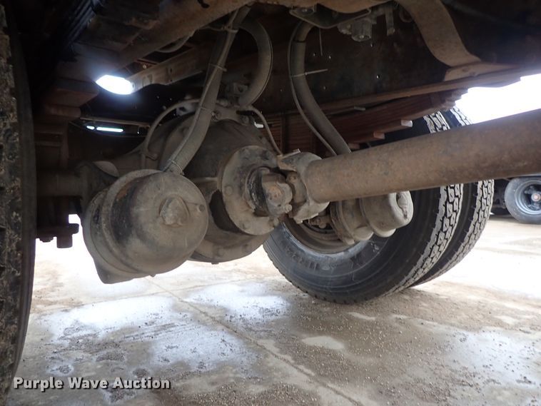 image for item DB7665 2000 GMC C8500 flatbed truck