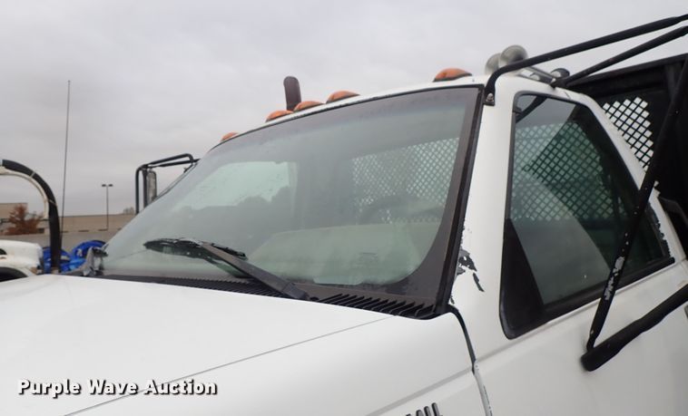 image for item DB7665 2000 GMC C8500 flatbed truck