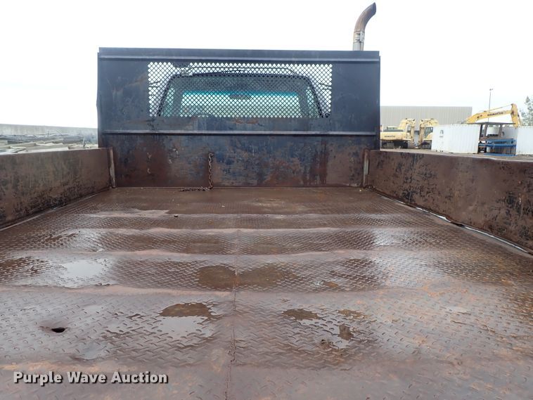 image for item DB7665 2000 GMC C8500 flatbed truck