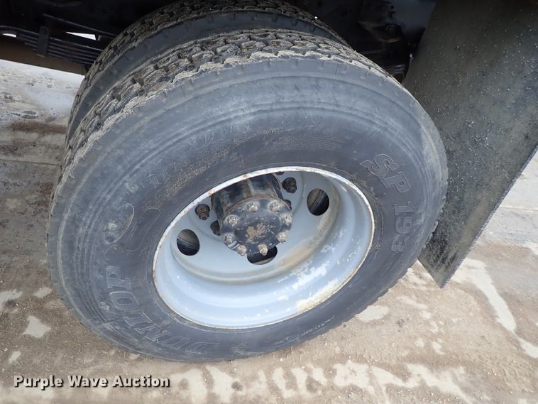 image for item DB7665 2000 GMC C8500 flatbed truck