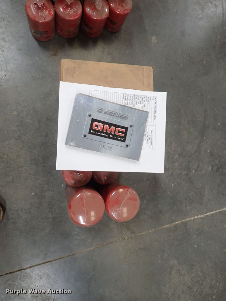 image for item DB7665 2000 GMC C8500 flatbed truck