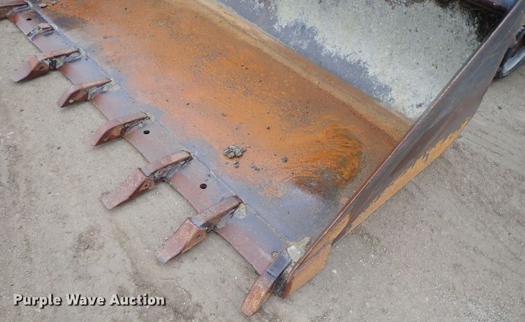 image for item DB7666 2003 Caterpillar 277 skid steer