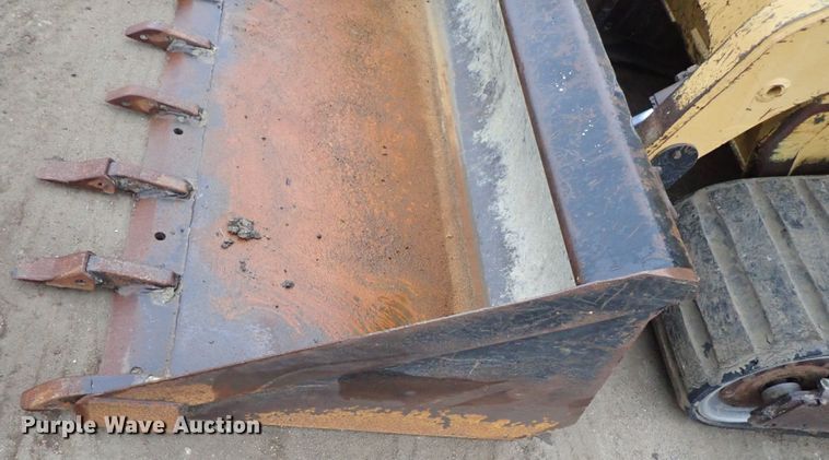 image for item DB7666 2003 Caterpillar 277 skid steer