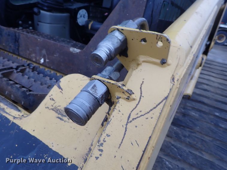 image for item DB7666 2003 Caterpillar 277 skid steer