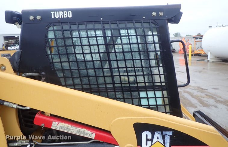 image for item DB7666 2003 Caterpillar 277 skid steer