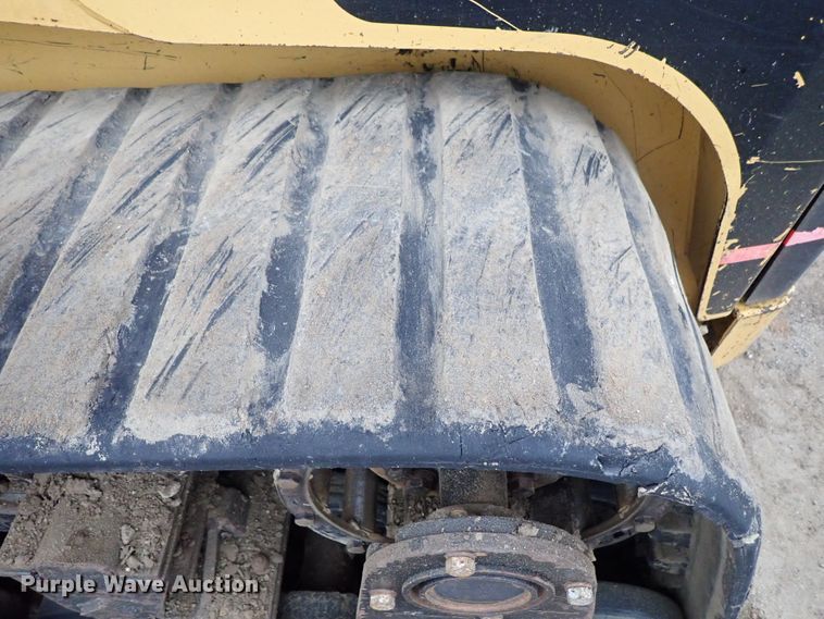 image for item DB7666 2003 Caterpillar 277 skid steer