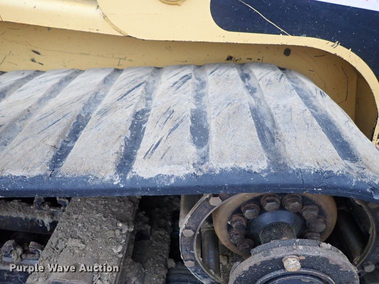 image for item DB7666 2003 Caterpillar 277 skid steer