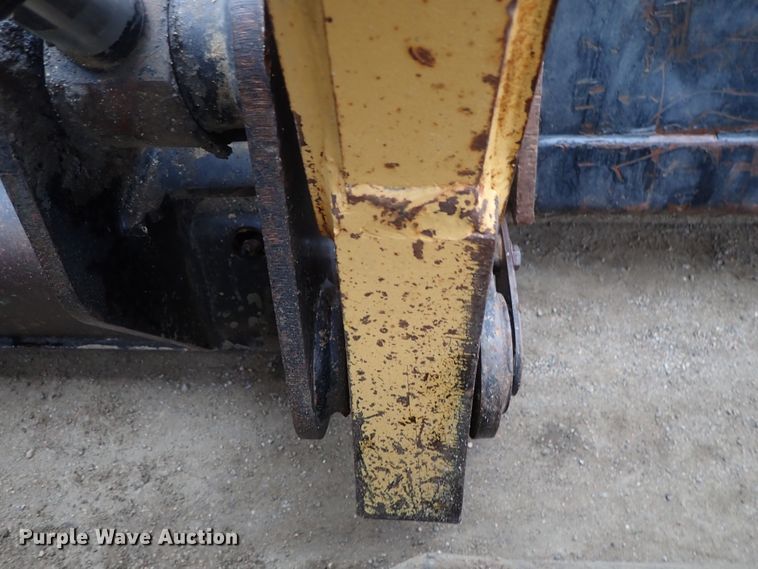 image for item DB7666 2003 Caterpillar 277 skid steer