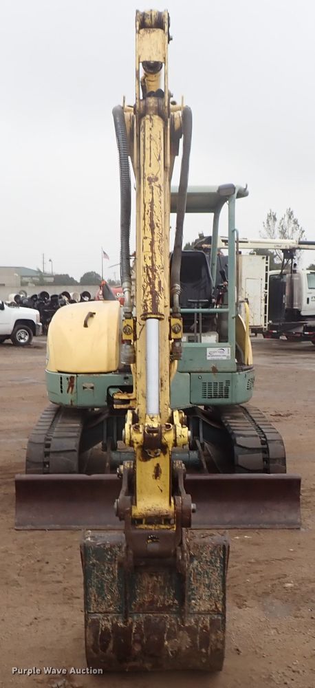 image for item DB7667 2003 Yanmar ViO50-2 mini excavator