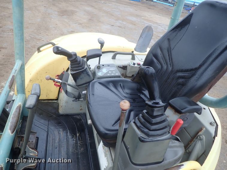 image for item DB7667 2003 Yanmar ViO50-2 mini excavator