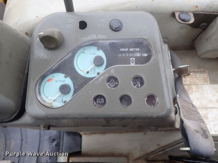 image for item DB7667 2003 Yanmar ViO50-2 mini excavator