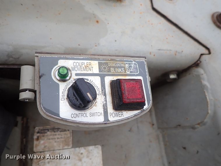 image for item DB7667 2003 Yanmar ViO50-2 mini excavator