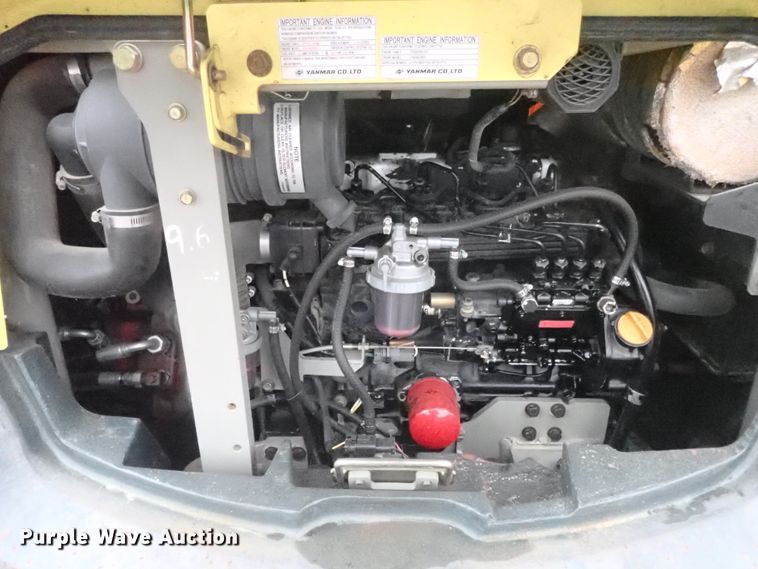 image for item DB7667 2003 Yanmar ViO50-2 mini excavator