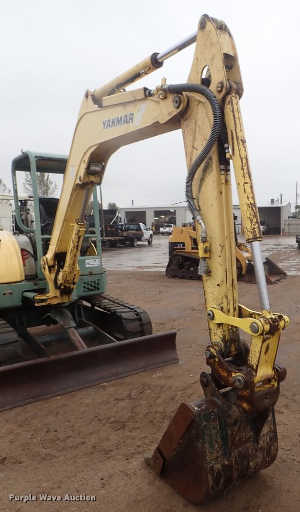 image for item DB7667 2003 Yanmar ViO50-2 mini excavator