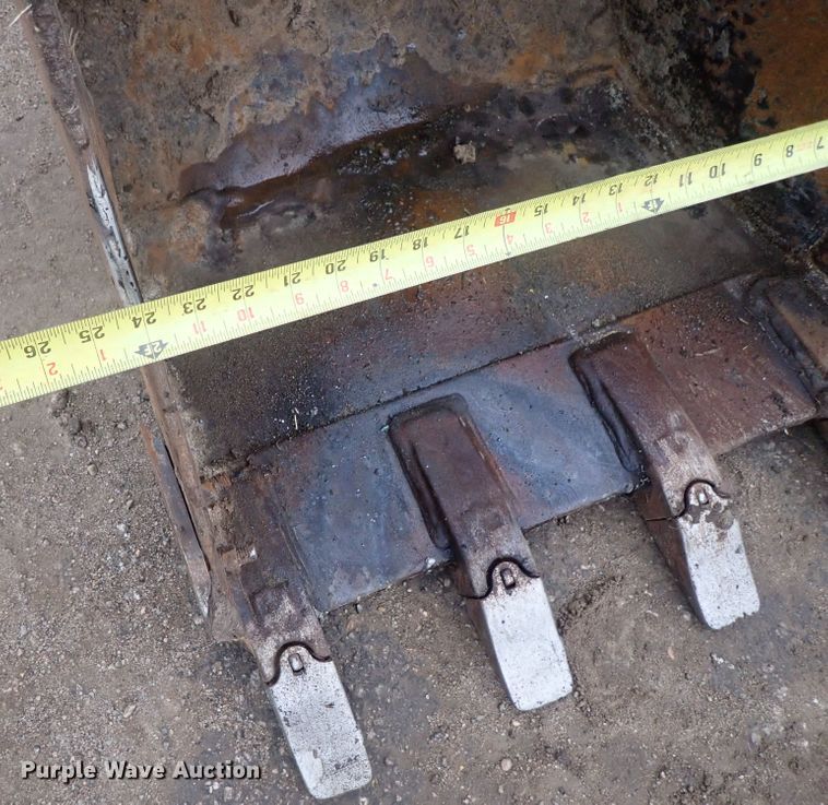 image for item DB7667 2003 Yanmar ViO50-2 mini excavator