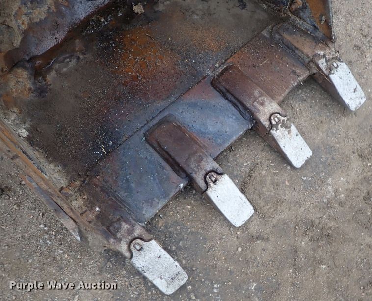 image for item DB7667 2003 Yanmar ViO50-2 mini excavator