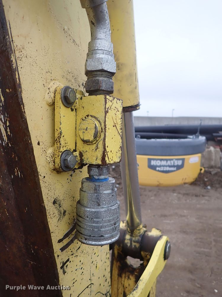 image for item DB7667 2003 Yanmar ViO50-2 mini excavator