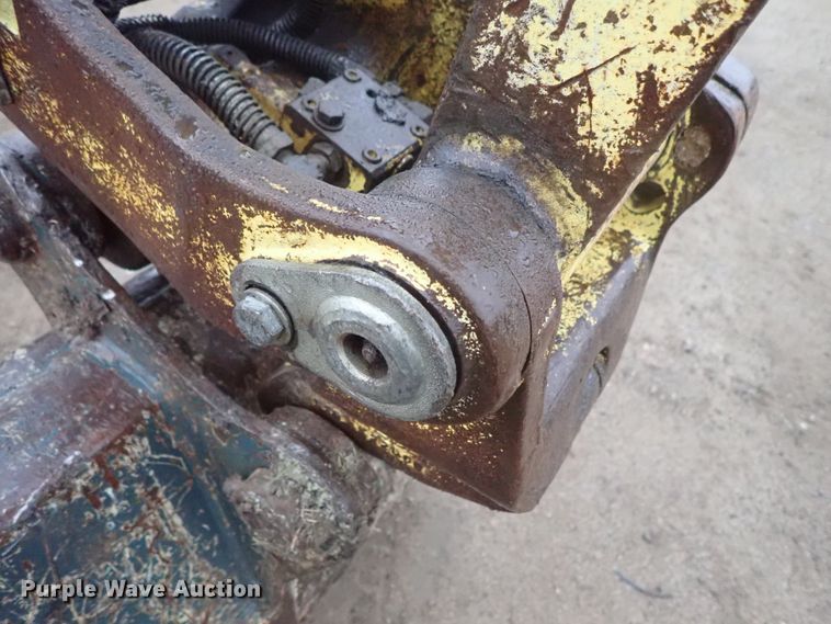 image for item DB7667 2003 Yanmar ViO50-2 mini excavator