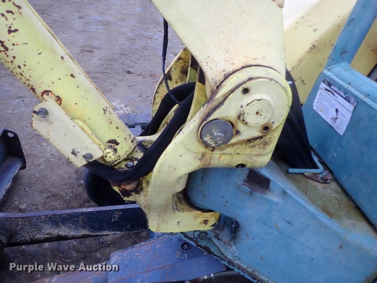 image for item DB7667 2003 Yanmar ViO50-2 mini excavator