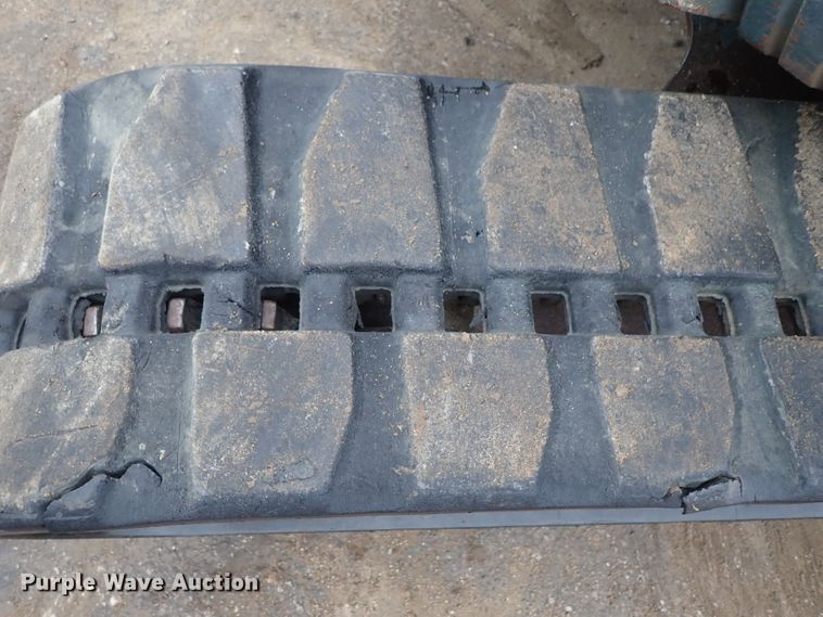 image for item DB7667 2003 Yanmar ViO50-2 mini excavator