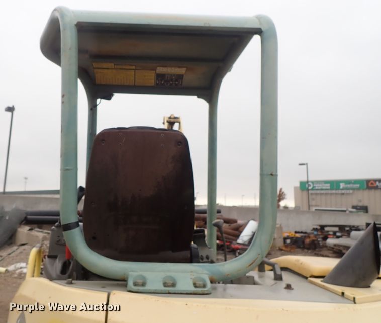 image for item DB7667 2003 Yanmar ViO50-2 mini excavator