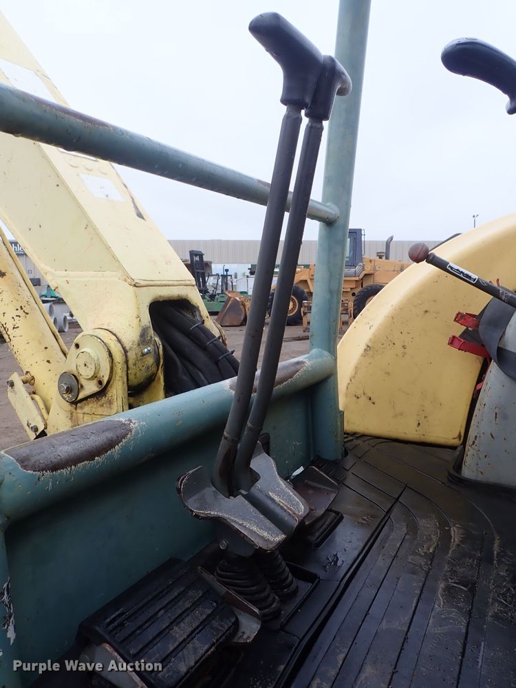 image for item DB7667 2003 Yanmar ViO50-2 mini excavator