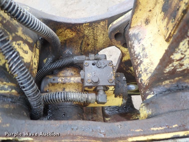 image for item DB7667 2003 Yanmar ViO50-2 mini excavator