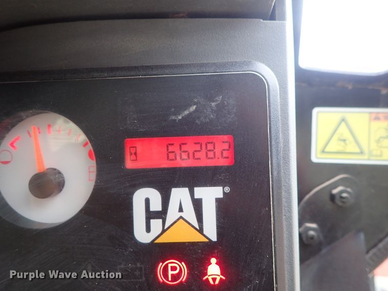 image for item DB7671 2007 Caterpillar 277C skid steer