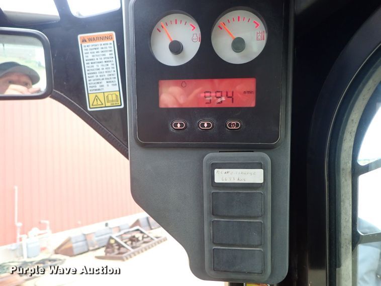 image for item DB7671 2007 Caterpillar 277C skid steer