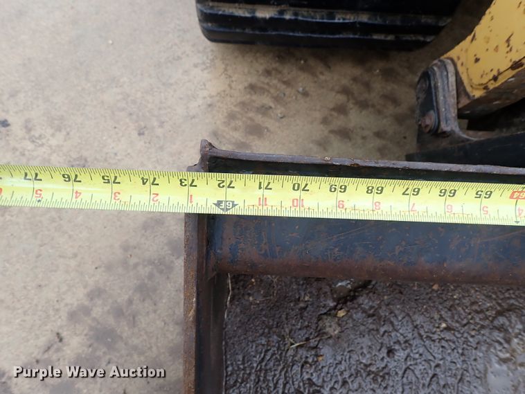 image for item DB7671 2007 Caterpillar 277C skid steer