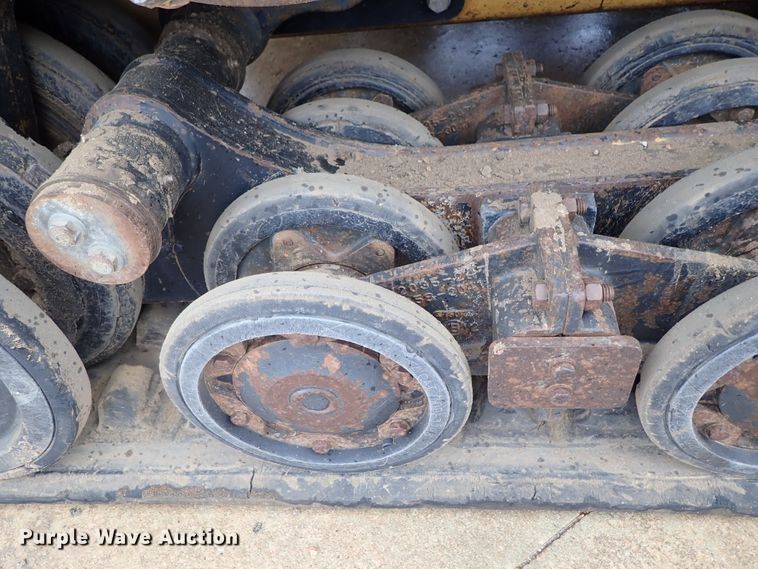 image for item DB7671 2007 Caterpillar 277C skid steer