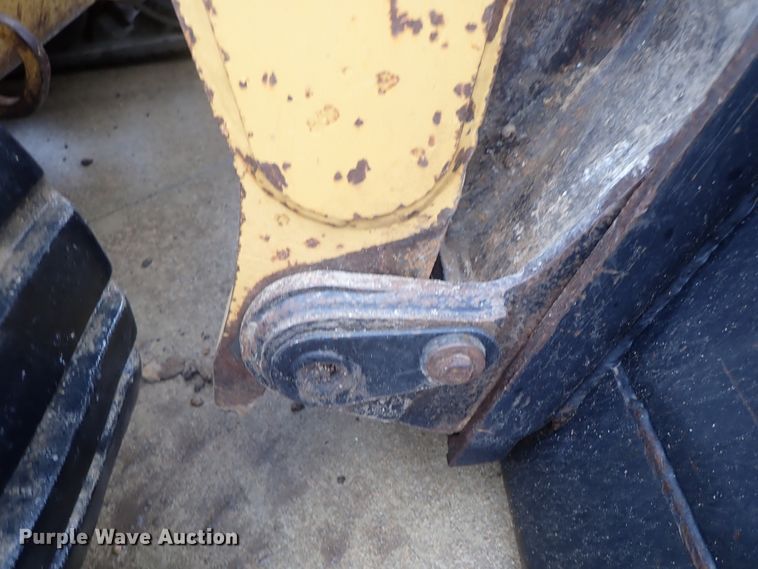 image for item DB7671 2007 Caterpillar 277C skid steer