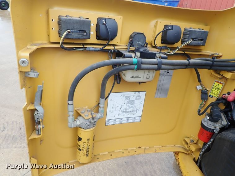 image for item DB7671 2007 Caterpillar 277C skid steer