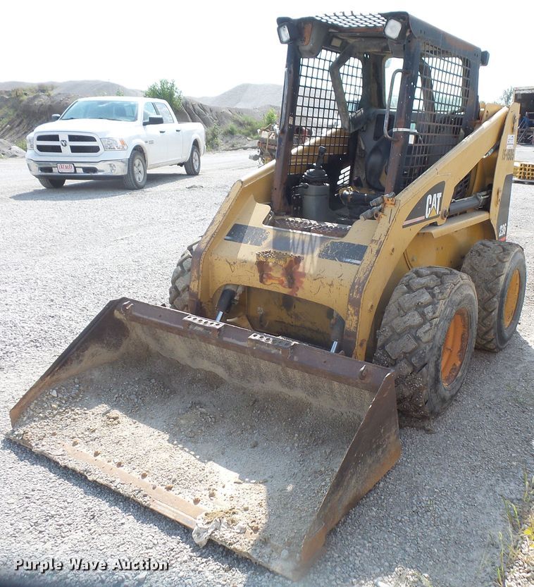 image for item DE2378 2002 Caterpillar 236 skid steer