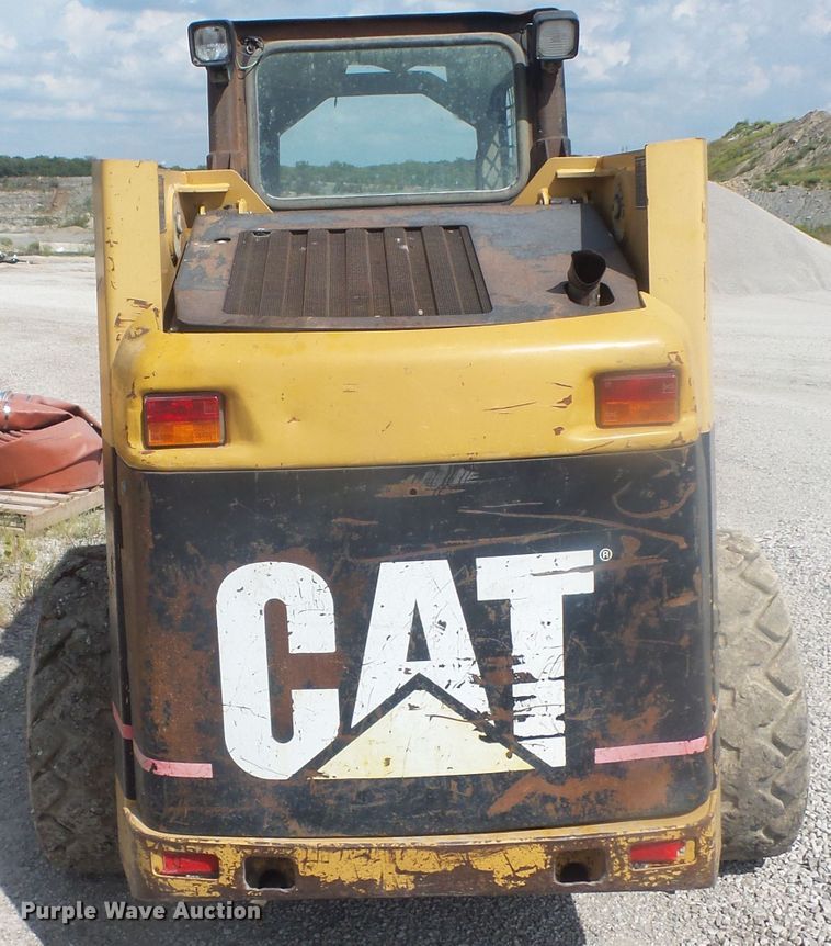 image for item DE2378 2002 Caterpillar 236 skid steer