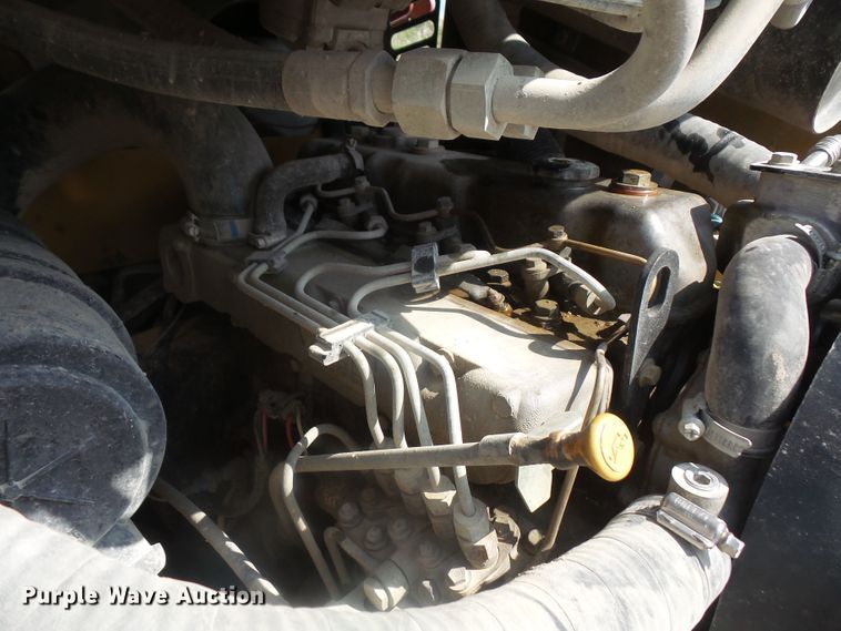 image for item DE2378 2002 Caterpillar 236 skid steer