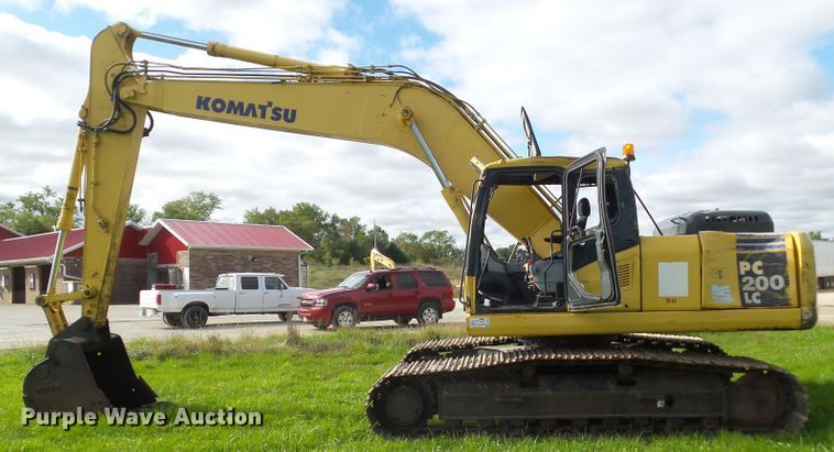 image for item DF0818 2004 Komatsu PC200LC-7L excavator
