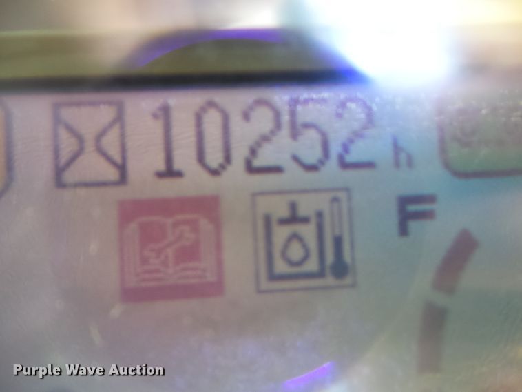 image for item DF0818 2004 Komatsu PC200LC-7L excavator