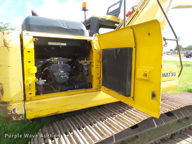 image for item DF0818 2004 Komatsu PC200LC-7L excavator