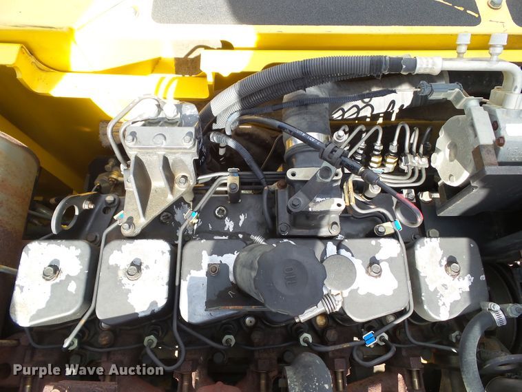 image for item DF0818 2004 Komatsu PC200LC-7L excavator
