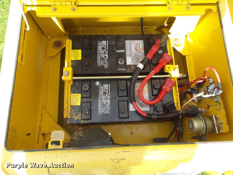 image for item DF0818 2004 Komatsu PC200LC-7L excavator