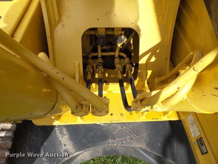 image for item DF0818 2004 Komatsu PC200LC-7L excavator