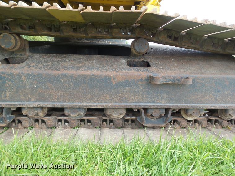 image for item DF0818 2004 Komatsu PC200LC-7L excavator