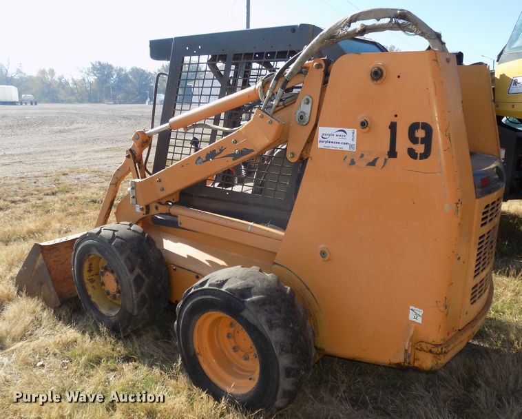 image for item DG2462 2005 Case 450 skid steer