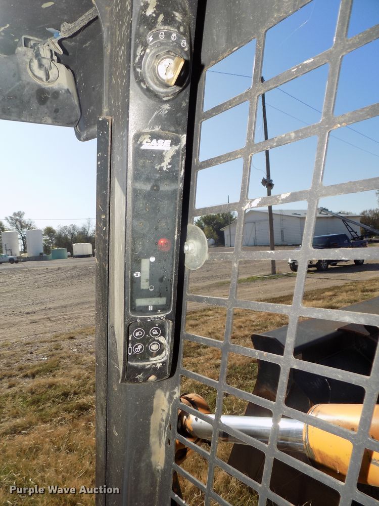 image for item DG2462 2005 Case 450 skid steer