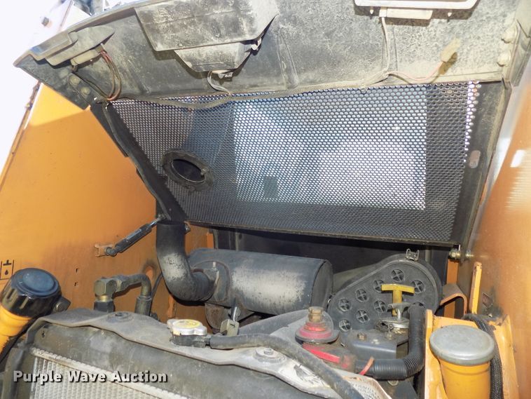 image for item DG2462 2005 Case 450 skid steer