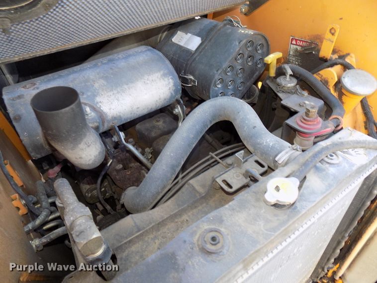 image for item DG2462 2005 Case 450 skid steer