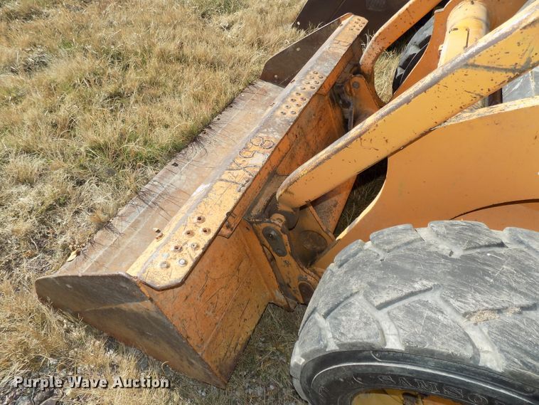 image for item DG2462 2005 Case 450 skid steer