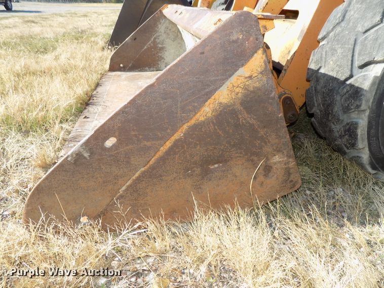 image for item DG2462 2005 Case 450 skid steer